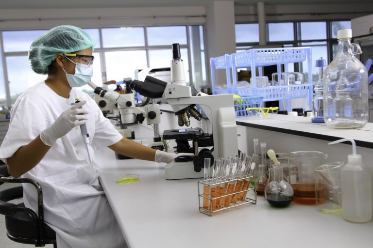 Professor’s National Research Team Discovers Coronavirus Variant Clues