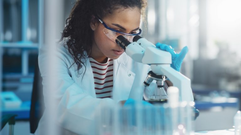 LIU Ranked in Top 10 Research Universities for High-Earning Women